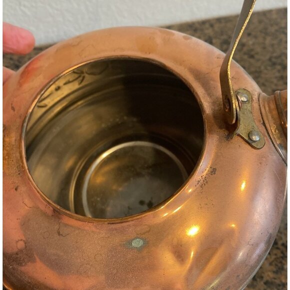 Vintage Antique Heart Pattern 7" Copper Teapot Kettle with Lid - Picture 5 of 12